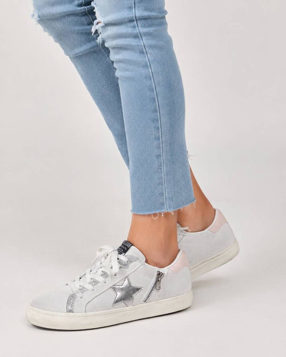 Vintage Havana Gita Girls 4.5 Grey Light Pink Silver Star Glitter Sneakers